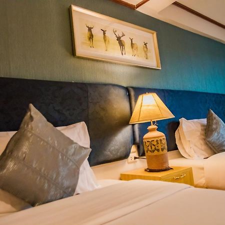 Pro Andaman Place Karon Exterior foto